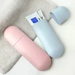 accessoire de voyage brosse à dents