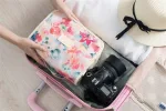 accessoire de voyage fleuri trousse de toilette