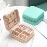 boîte à bijoux de voyage carrée