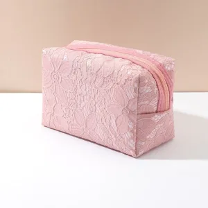 trousse de maquillage motif dentelle rose