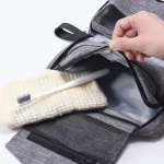 trousse de toilette compacte gris TravelBasics