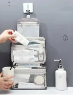 trousse de toilette pratique à suspendre