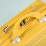 valise de voyage design rigide
