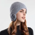 bonnet coloré cache oreille pour femme