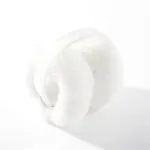 cache oreille mode fourrure blanche