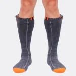 chaussettes thermiques grises et oranges