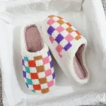 chaussons à motifs carreaux colorés