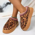 chaussons à plateforme léopard
