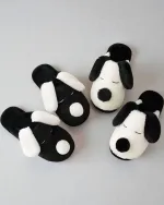chaussons animaux chien noir et blanc