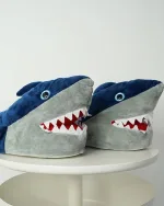 chaussons animaux requin