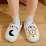 chaussons avec motif horloge