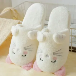 chaussons chaton mignon