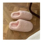 chaussons chauds à l'intérieur