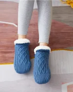 chaussons chaussettes douillets pour l'hiver
