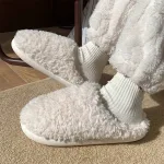 chaussons d'hiver en couleur pastel