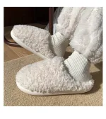 chaussons décorés pour l'hiver