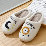 chaussons design horloge