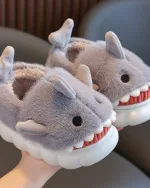chaussons douillets requin enfant