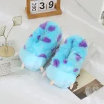 chaussons doux monstre