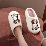 chaussons en forme de beagle