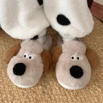 chaussons en forme de chien cartoon