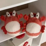 chaussons en forme de crabe