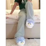 chaussons en forme de pingouin