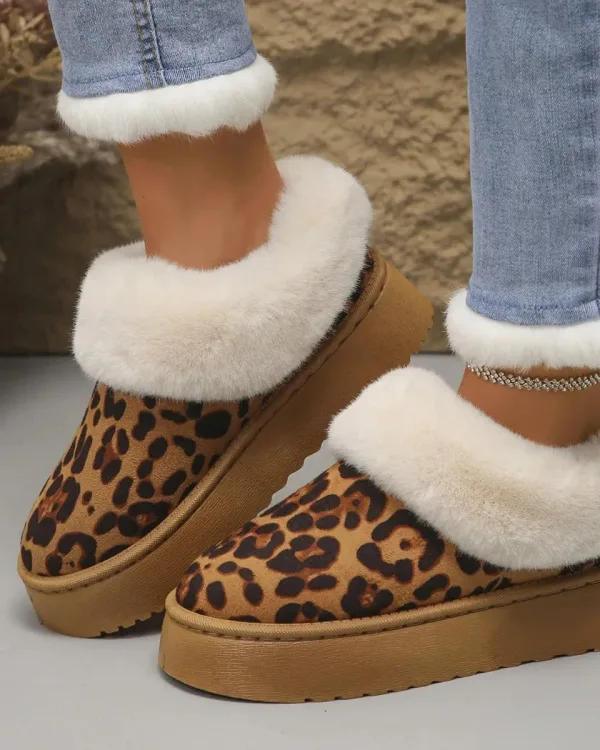 chaussons femme fourrure léopard