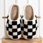 chaussons motif échiquier