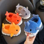 chaussons requin enfant