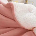 plaid rose blandine avec doublure en fourrure sherpa