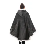 poncho gris avec capuche et poches