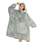 pull polaire gris clair avec poche centrale