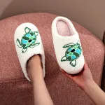 slippers femme tortue brodée