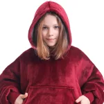 vêtement enfant en polaire rouge